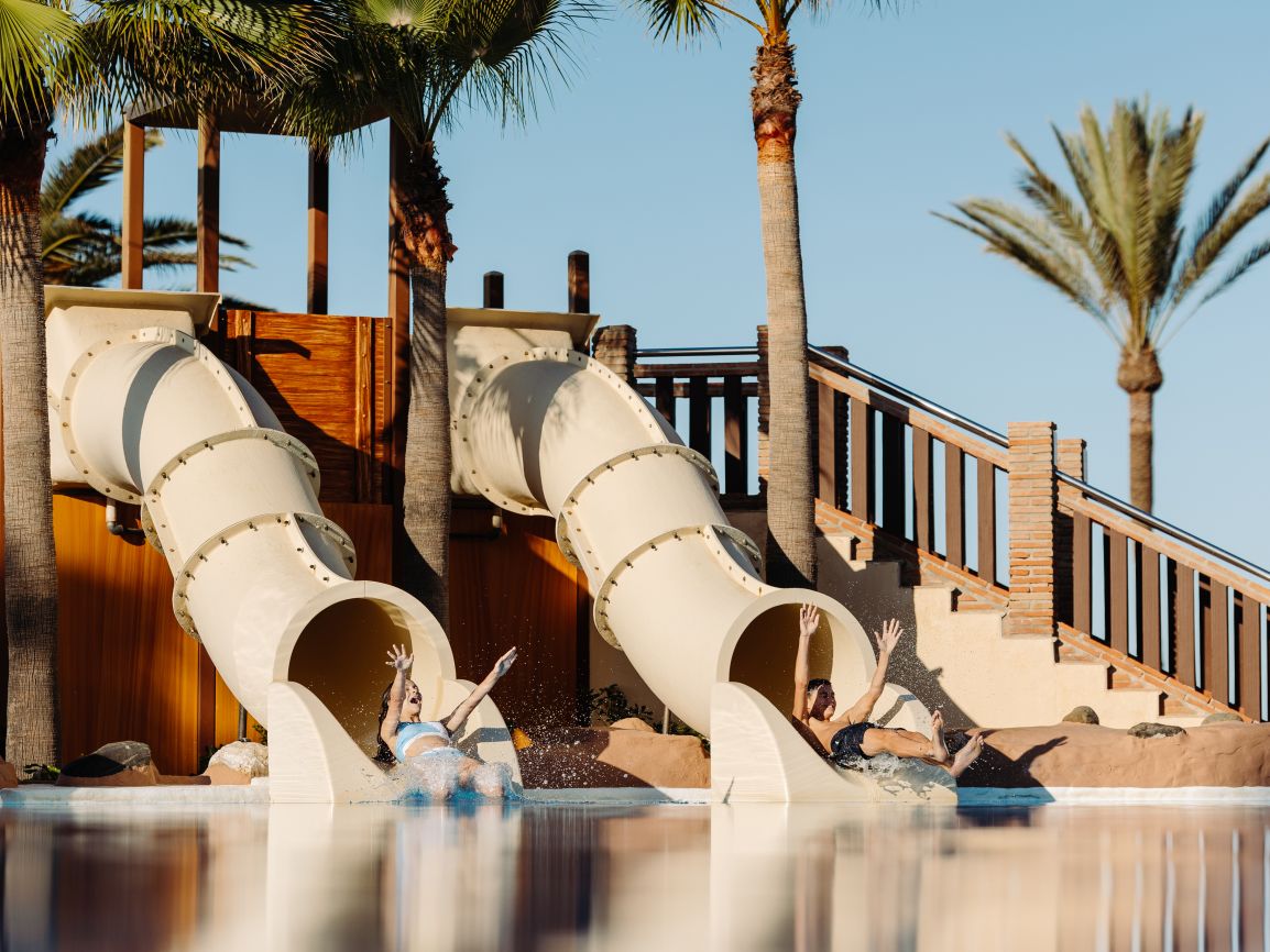 Outdoor Pool - Slides